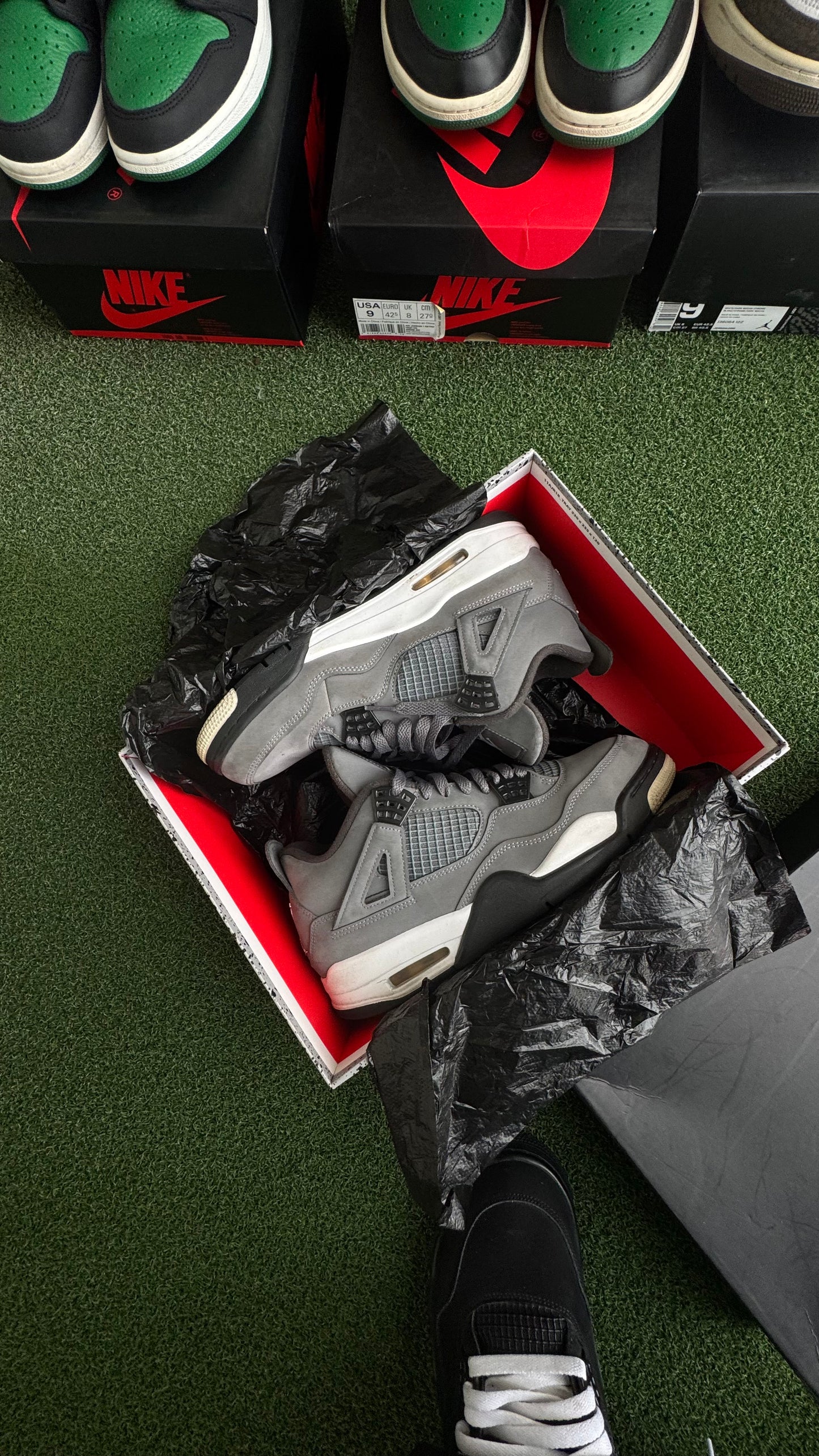 AJ4'S COOL GRAY