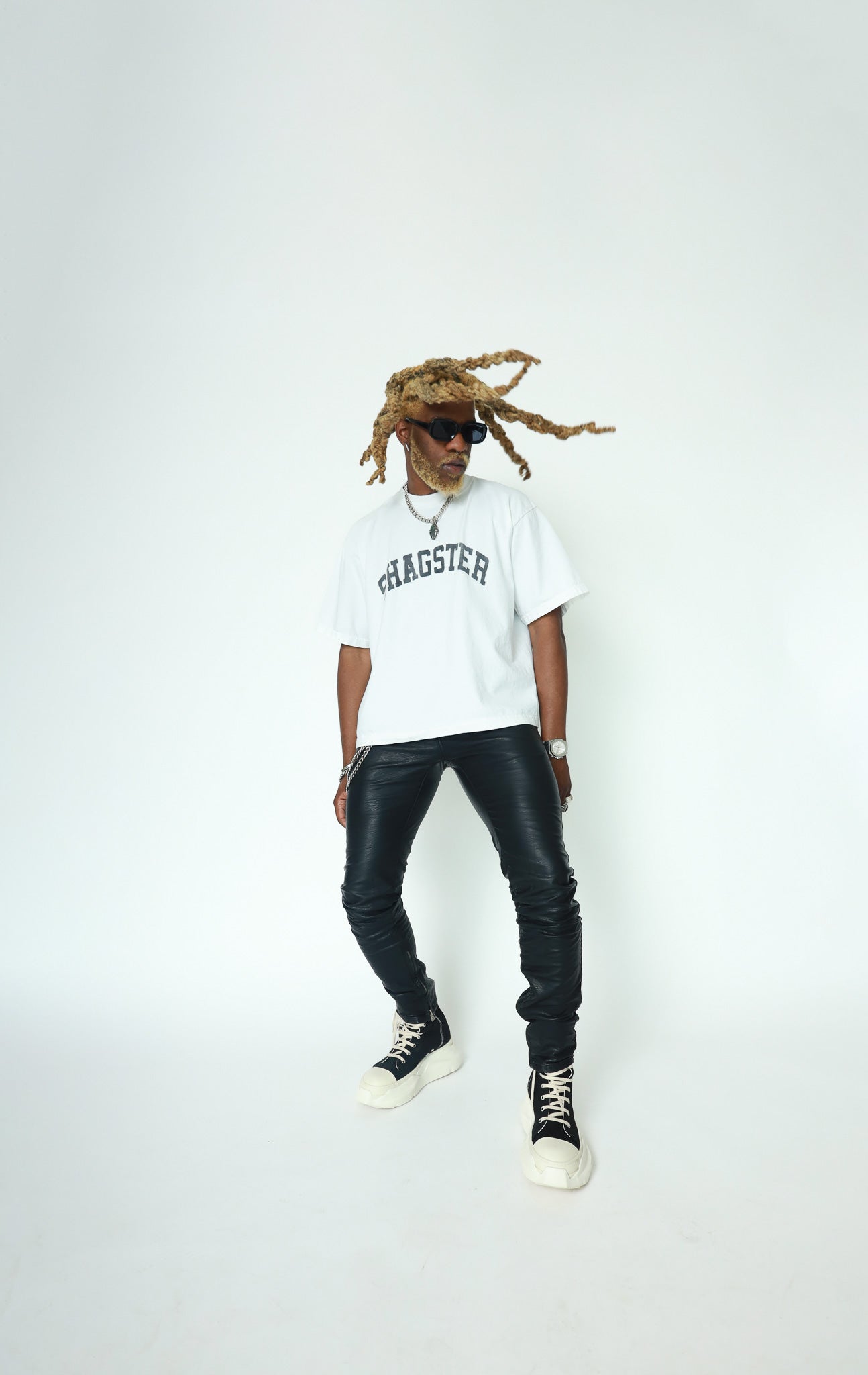 Vintage  White/Shagster