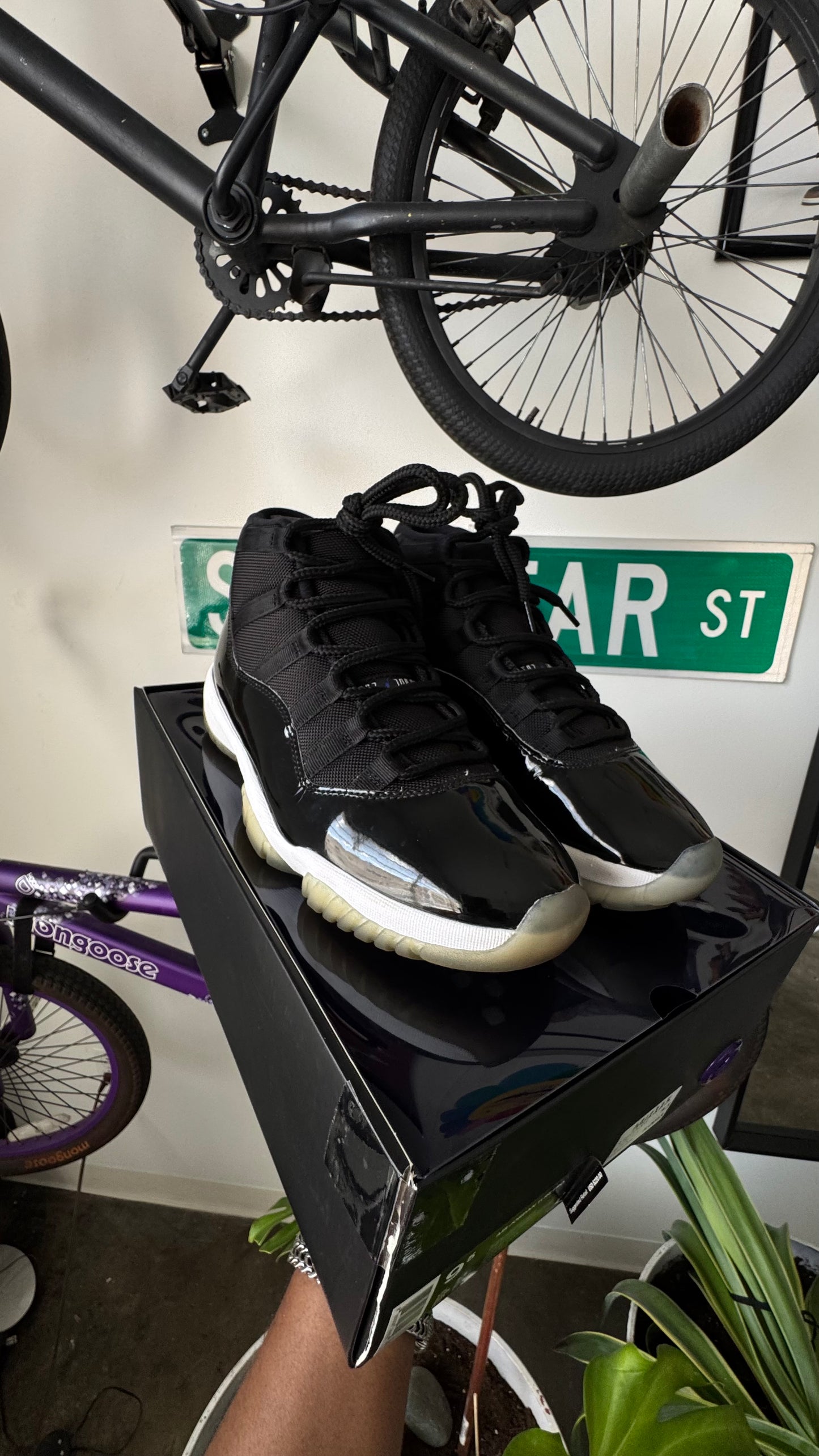 AJ 11's “Space Jams” 2016