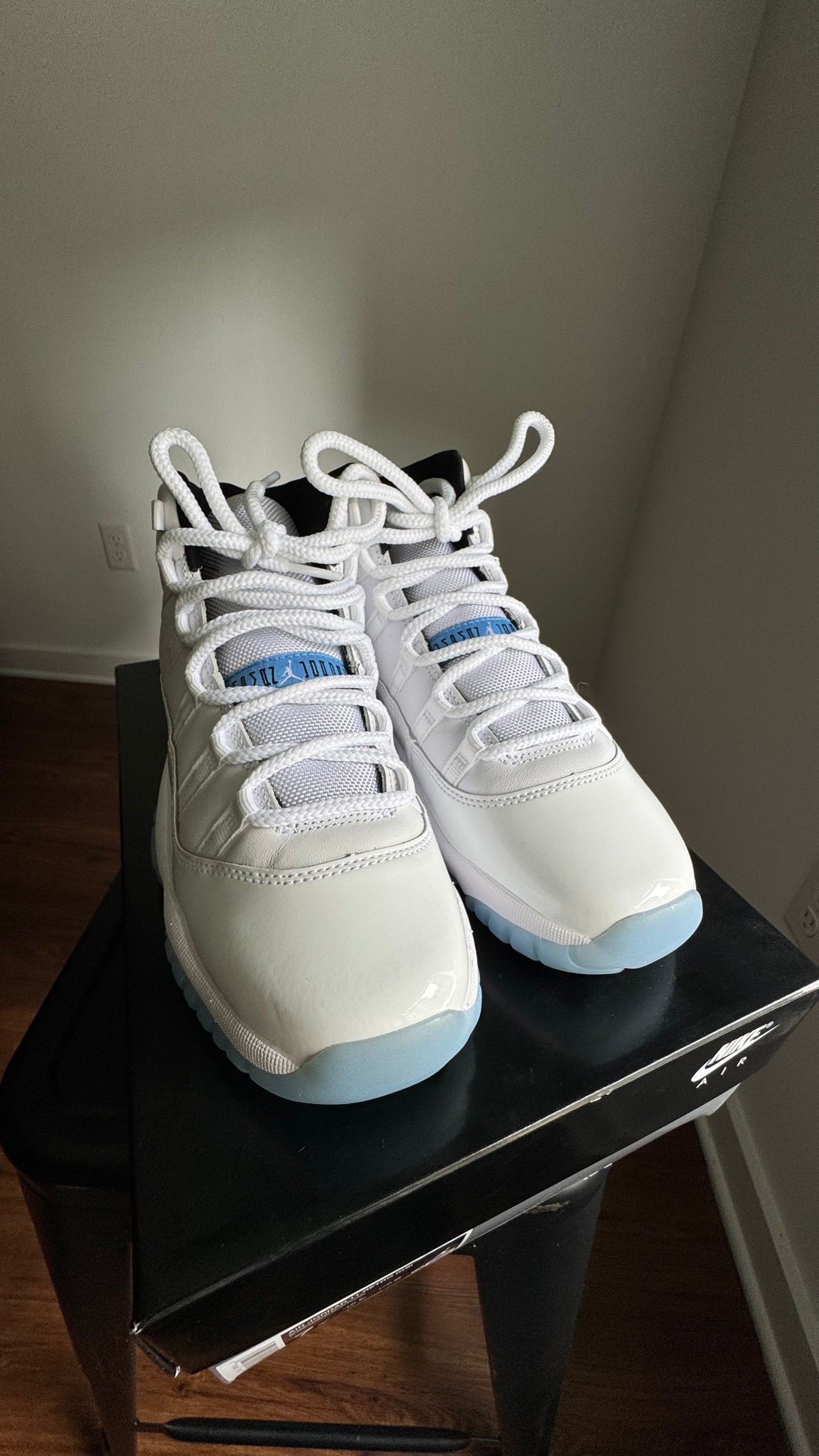 AJ 11’S Legend Blue