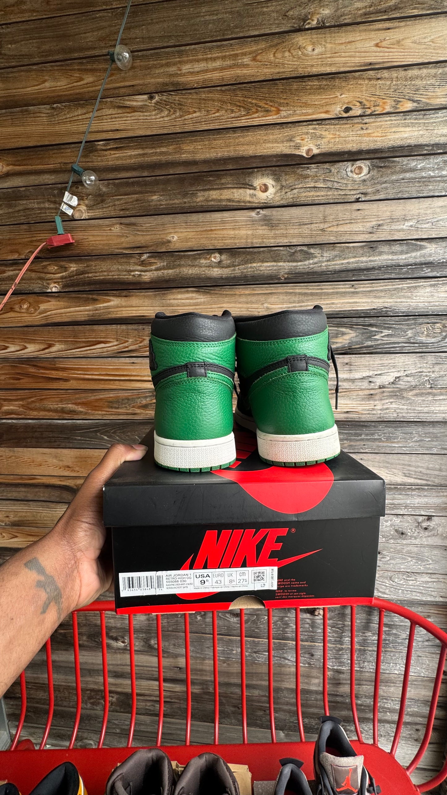 9.5 AJ 1'S PIN GREEN