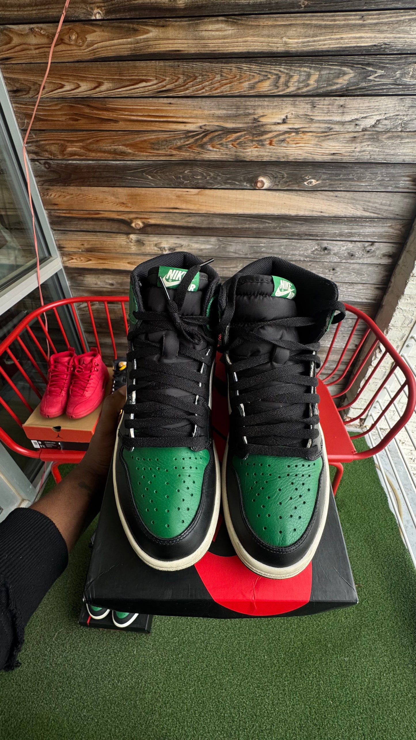 AJ 1'S PIN GREEN 9