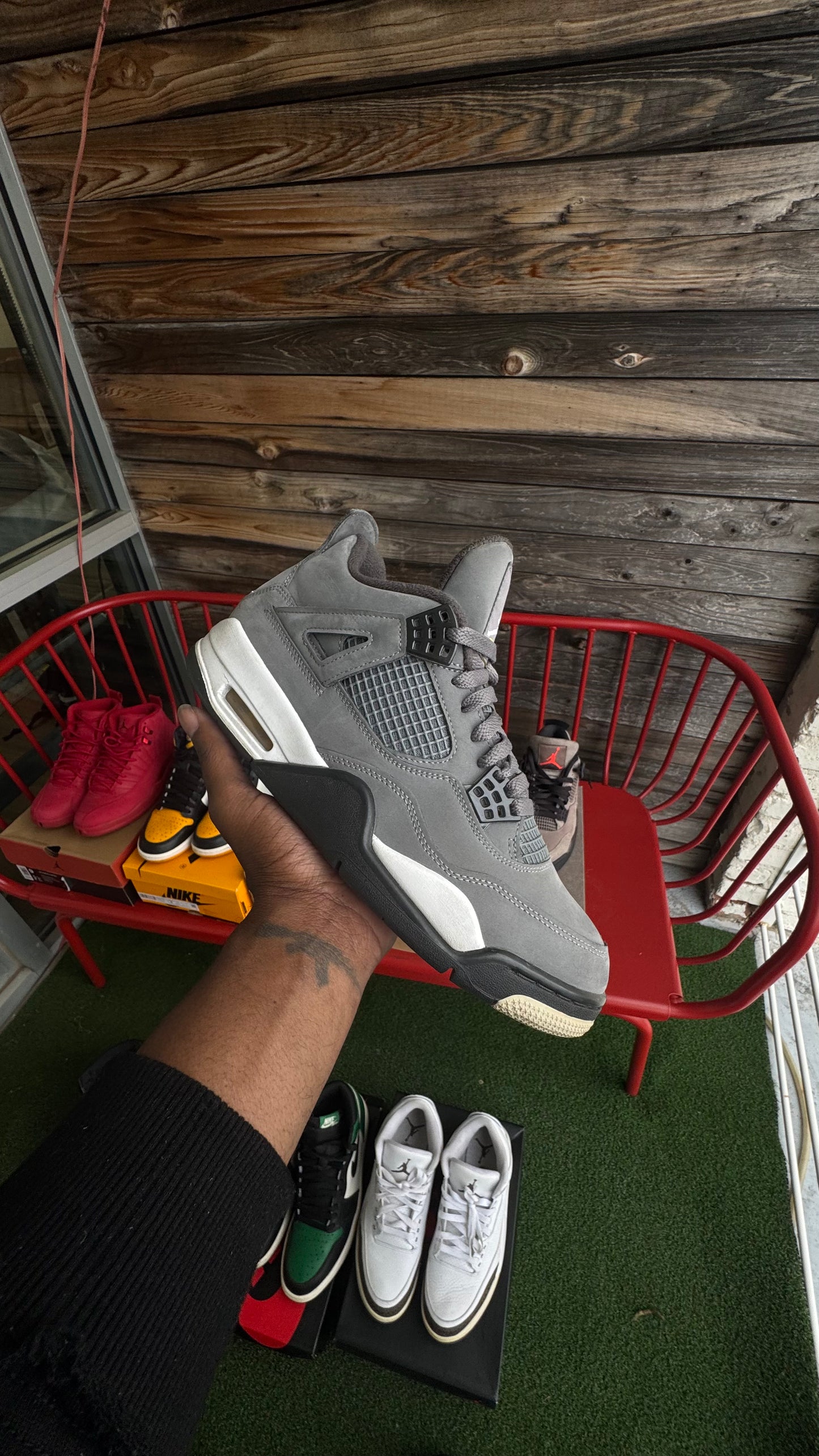 AJ4'S COOL GRAY